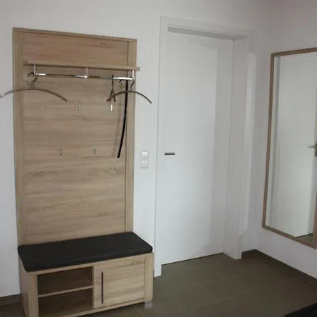 Apartament Am Fusse Der Burg Hohenzollern Og *